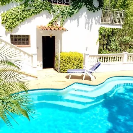 Villa Mundo Royale With Pool Lloret de Mar