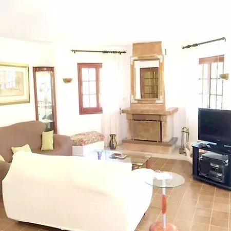 Mundo Royale With Pool Villa *